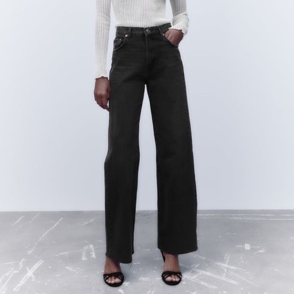 (SOLD ON FB) ZARA The 90’s Full Length Jeans - Picture 1 of 5
